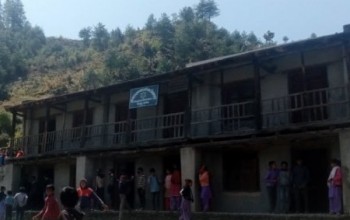 बझाङका दुई मतदान केन्द्रमा शंकास्पद वस्तु फेला 